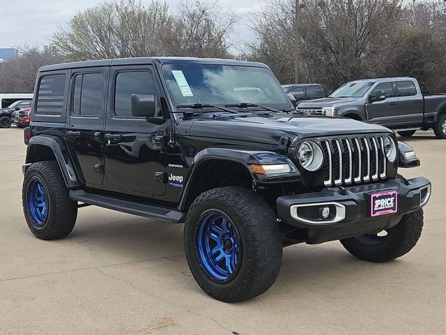 Used 2021 Jeep Wrangler Unlimited Sahara image 3