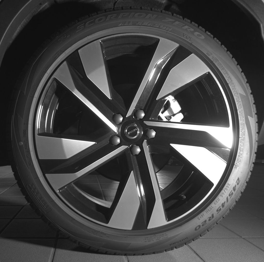 New 2026 Volvo XC40 B5 Plus w/ Climate Package AWD/4WD image 26