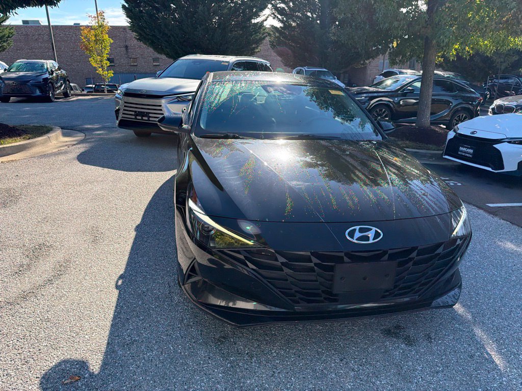 Used 2023 Hyundai Elantra SEL w/ Convenience Package FWD image 5