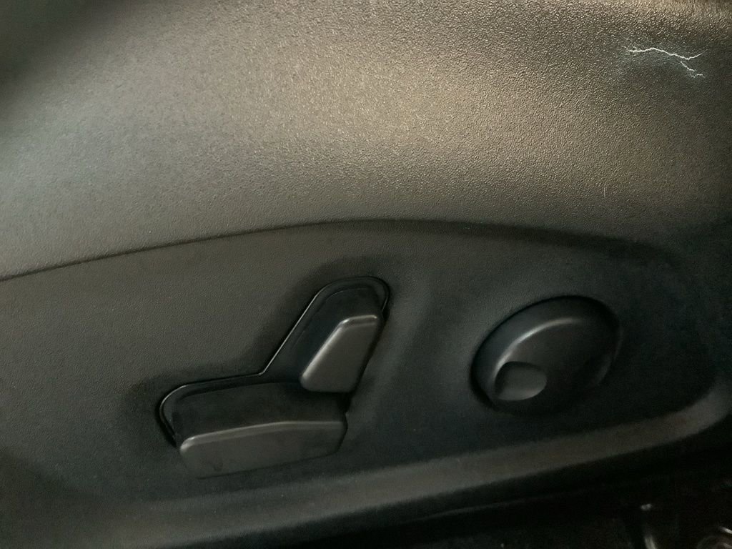 Used 2023 Jeep Compass Limited image 24