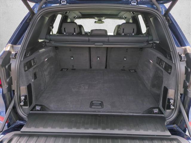 Used 2021 BMW X5 M50i image 6