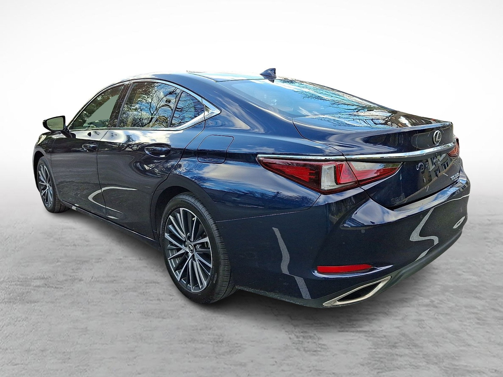 Certified 2023 Lexus ES 350 Standard image 4