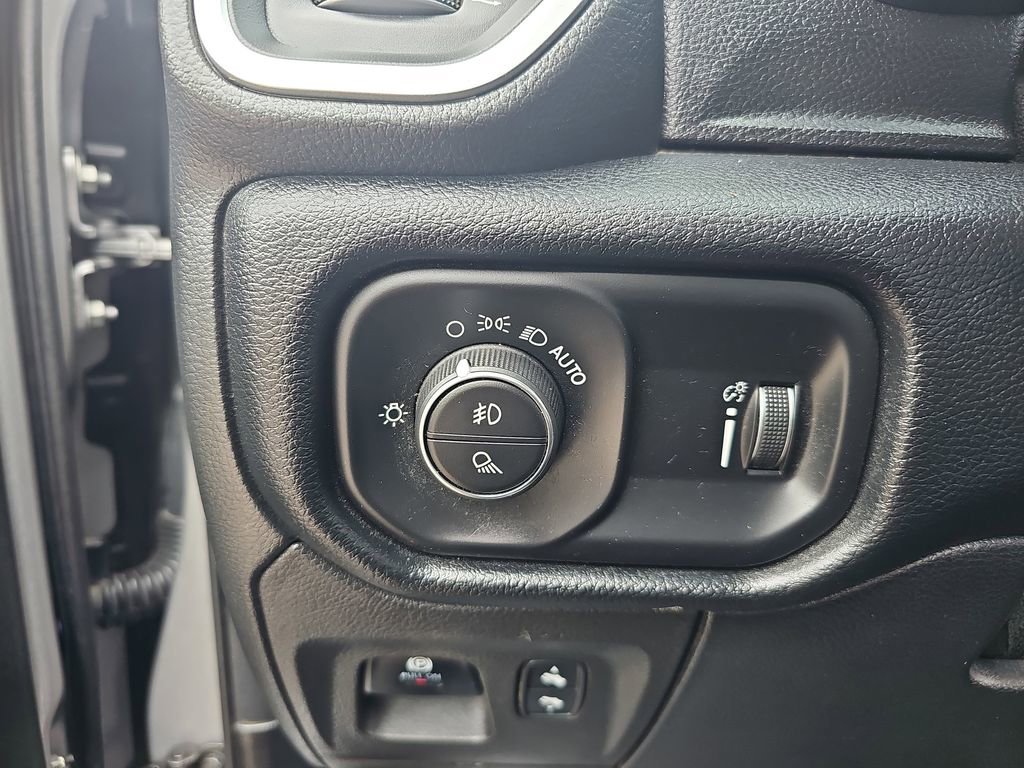 Used 2022 RAM 1500 Big Horn image 25