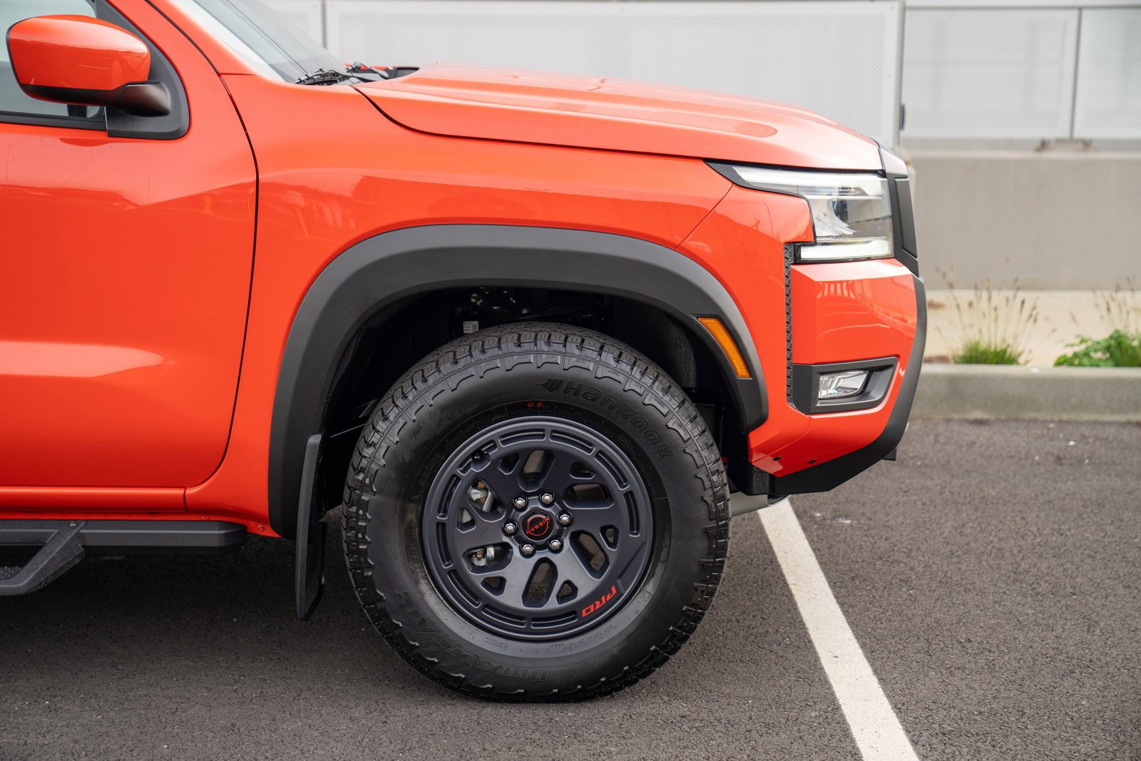 Used 2025 Nissan Frontier PRO-4X image 9