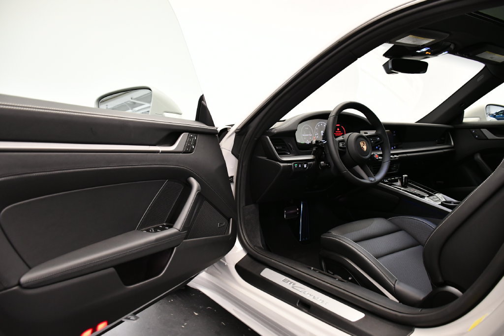 Certified 2026 Porsche 911 Carrera RWD image 40
