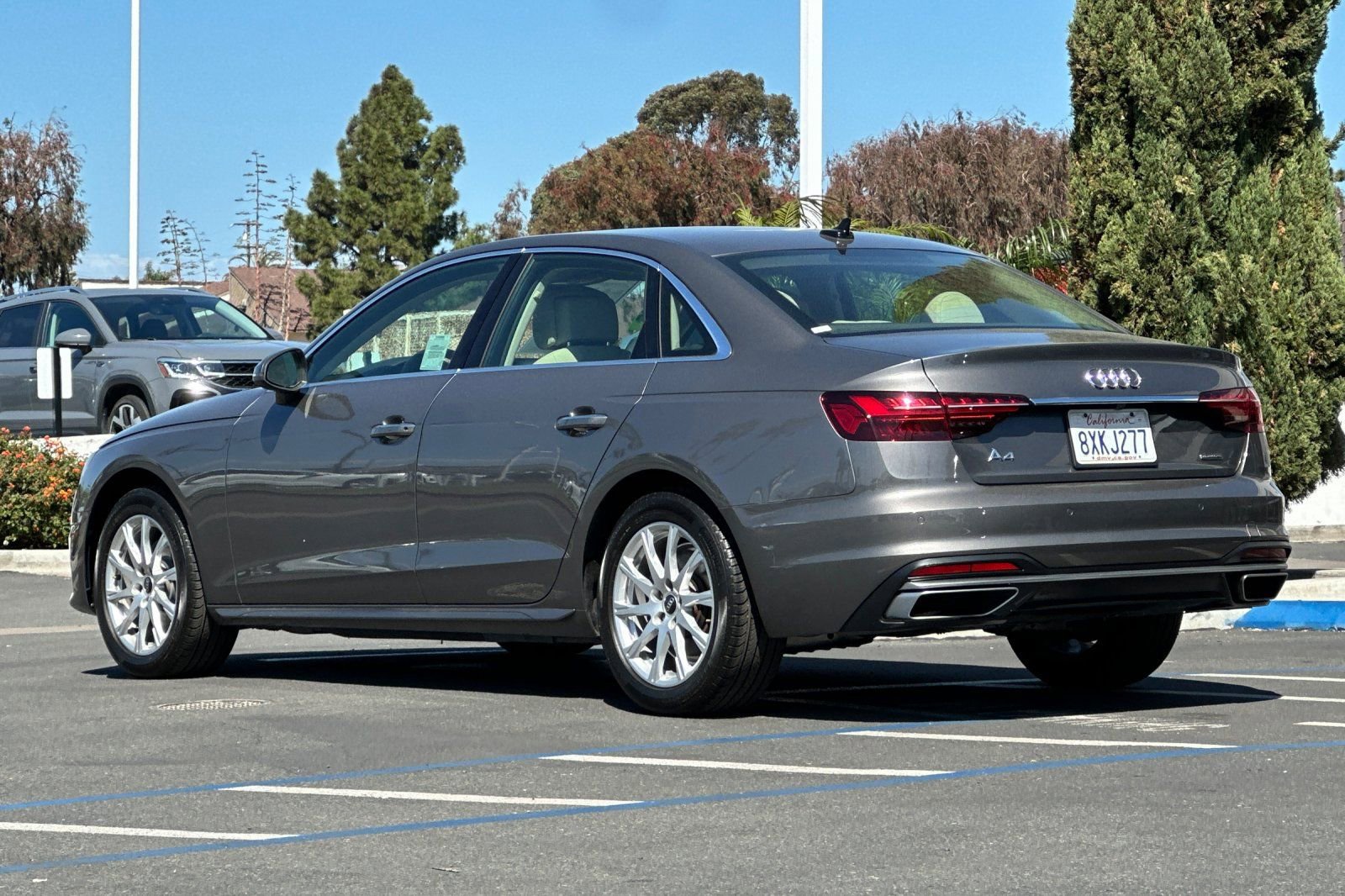 Used 2021 Audi A4 2.0T Premium w/ Convenience Package image 6