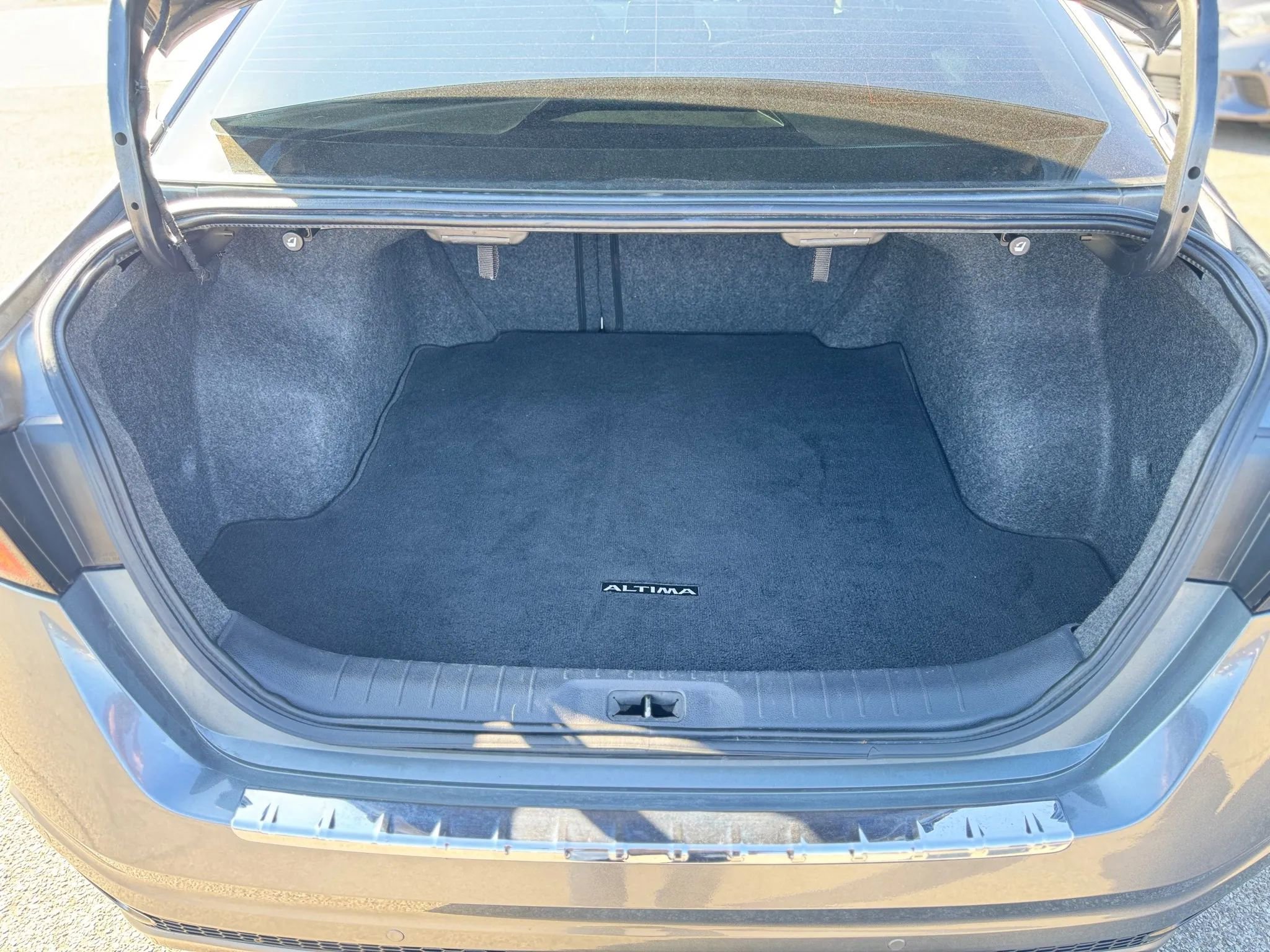 Used 2022 Nissan Altima 2.5 SV w/ SV Premium Package image 38