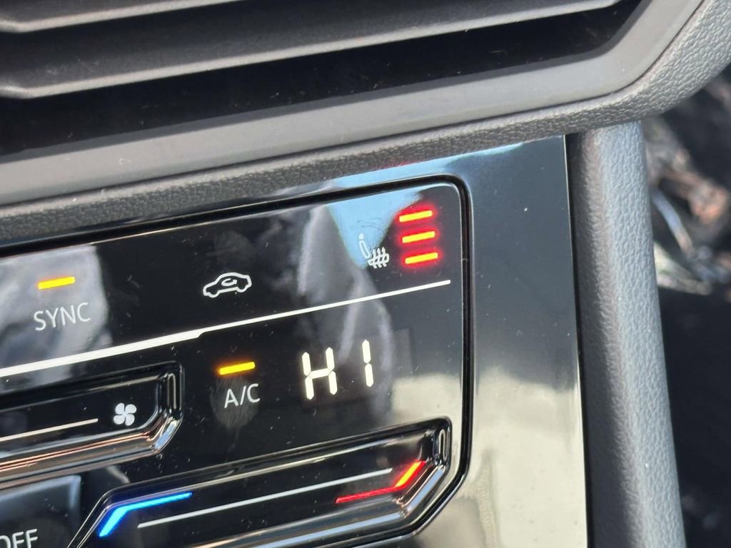 New 2026 Volkswagen Jetta SE image 22