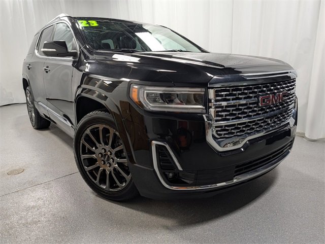 Used 2023 GMC Acadia Denali w/ Black Diamond Edition image 2