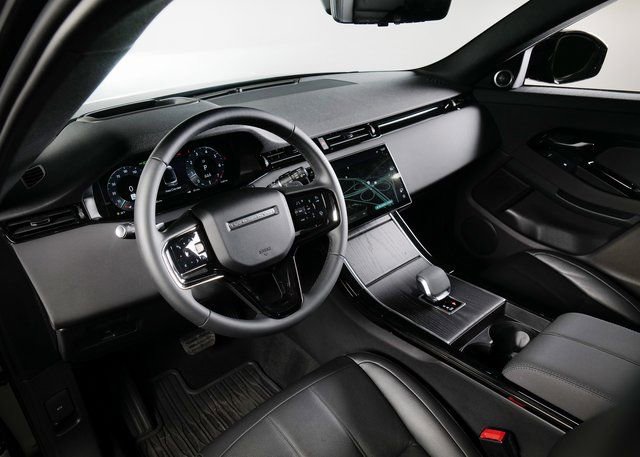 Used 2025 Land Rover Range Rover Evoque S image 16