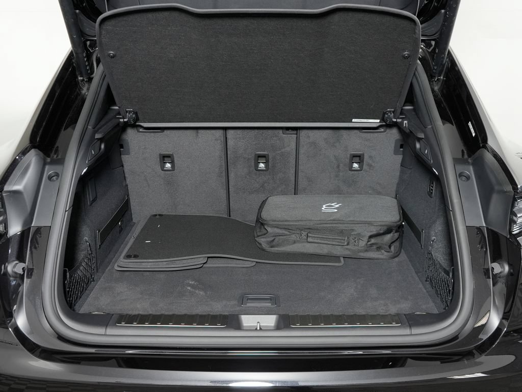New 2026 Porsche Macan 4 Electric AWD/4WD image 39