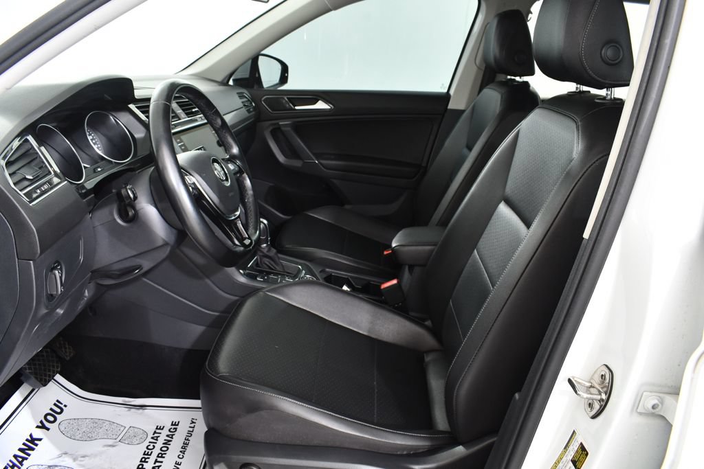 Used 2018 Volkswagen Tiguan SE w/ 18" Alloy Wheels Package AWD/4WD image 6