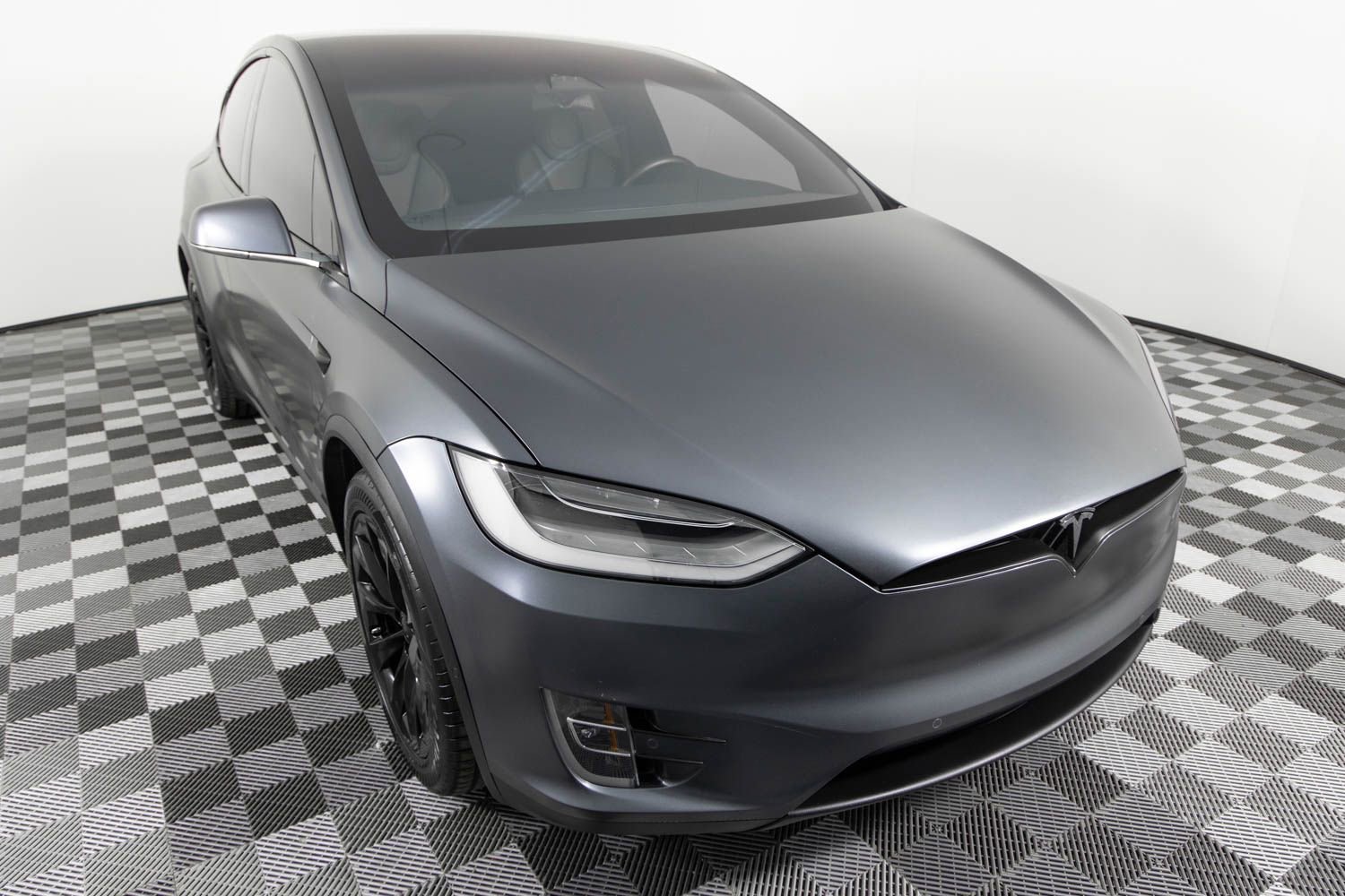 Used 2019 Tesla Model X 75D image 10