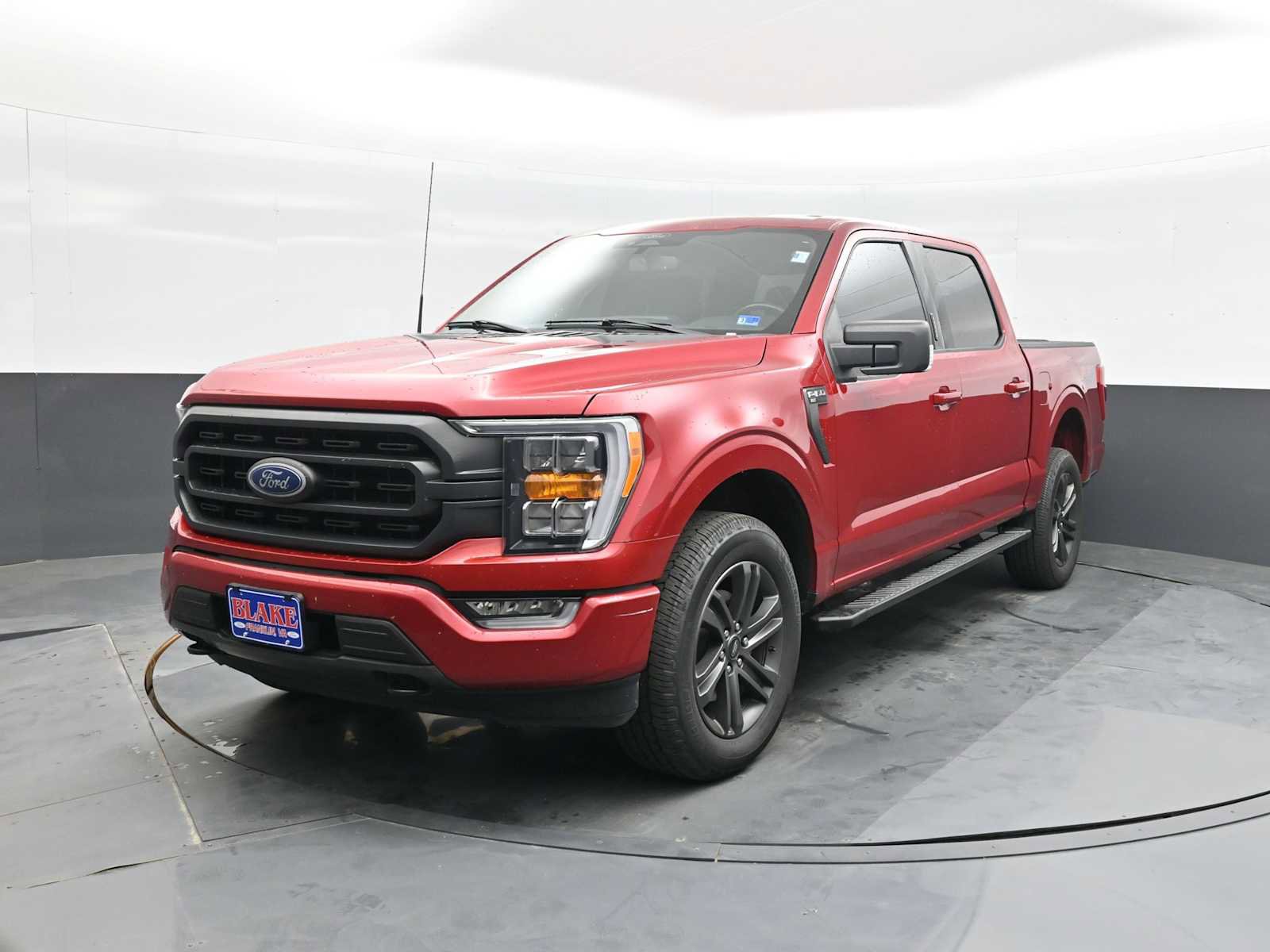 Used 2022 Ford F150 XLT w/ Equipment Group 302A High AWD/4WD image 4