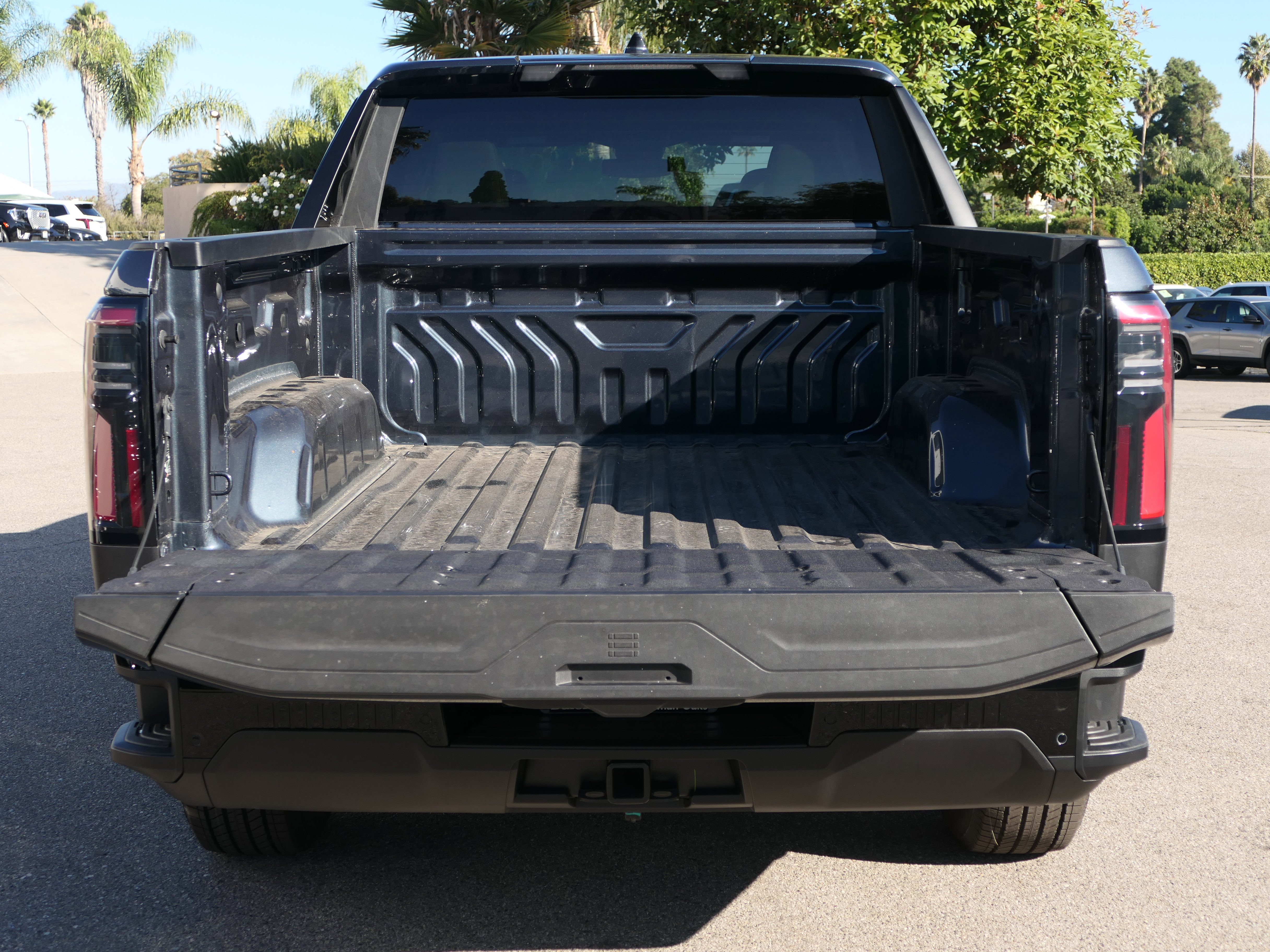 New 2026 GMC Sierra EV Elevation image 4