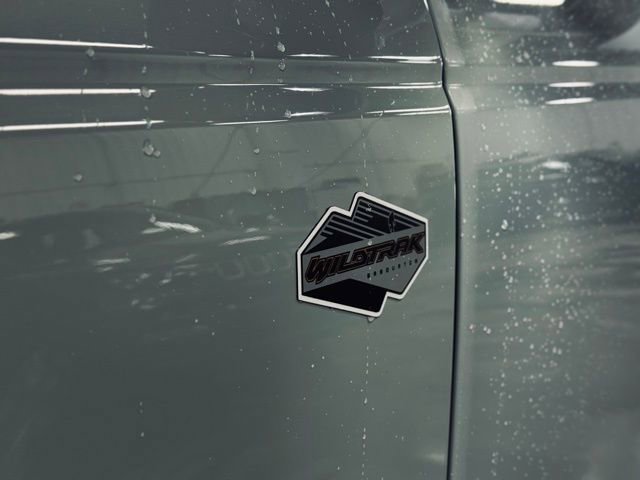 Used 2021 Ford Bronco Wildtrak image 2