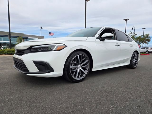 Used 2023 Honda Civic Touring image 2