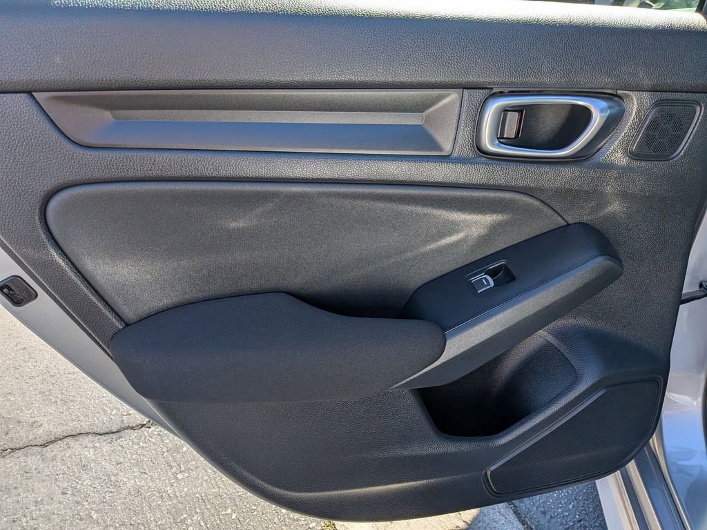 Used 2025 Honda Civic Sport image 25