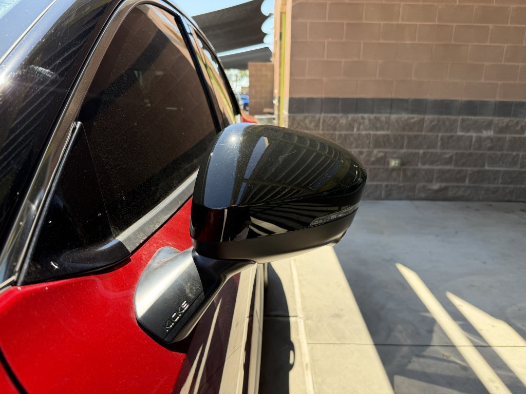 Used 2025 Nissan Kicks SR w/ SR Premium Package AWD/4WD image 12