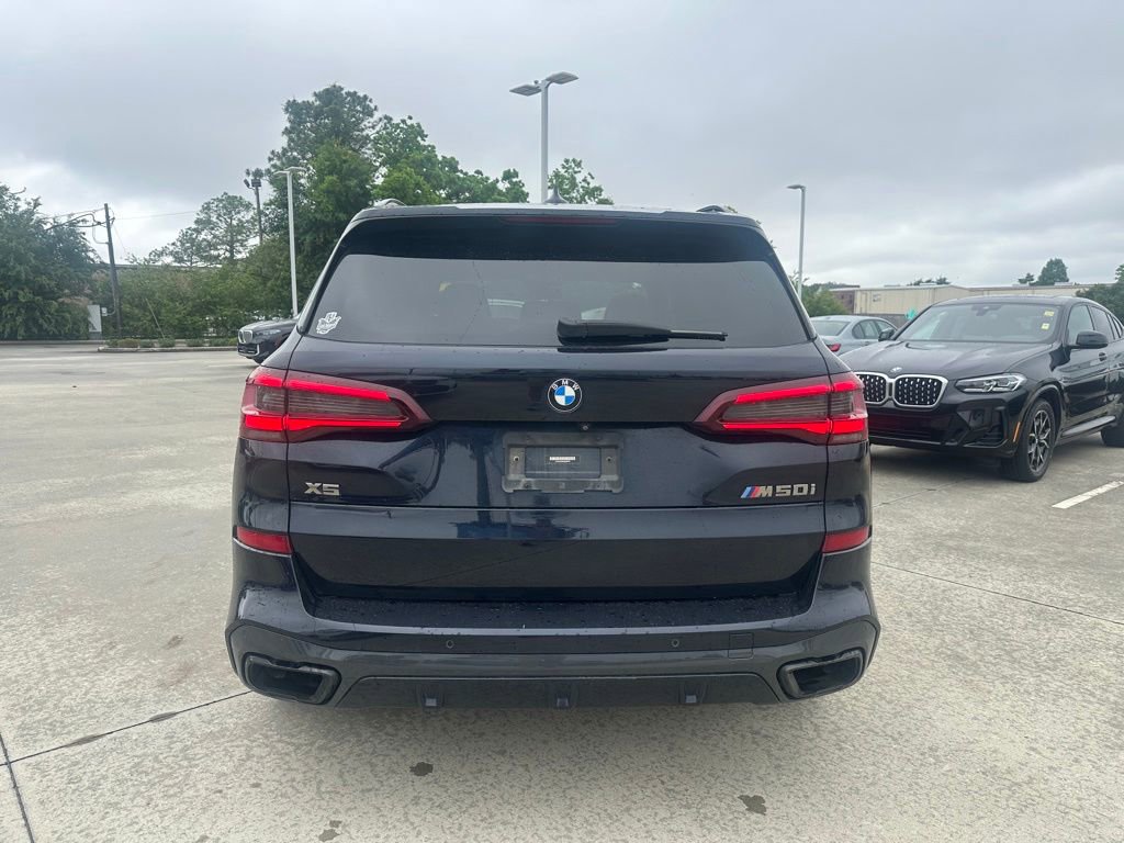 Certified 2022 BMW X5 M50i AWD/4WD image 4
