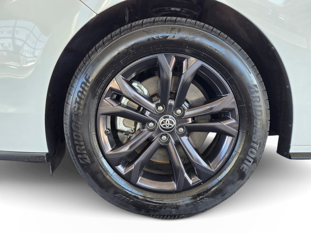 Used 2024 Toyota Sienna XSE AWD/4WD image 10