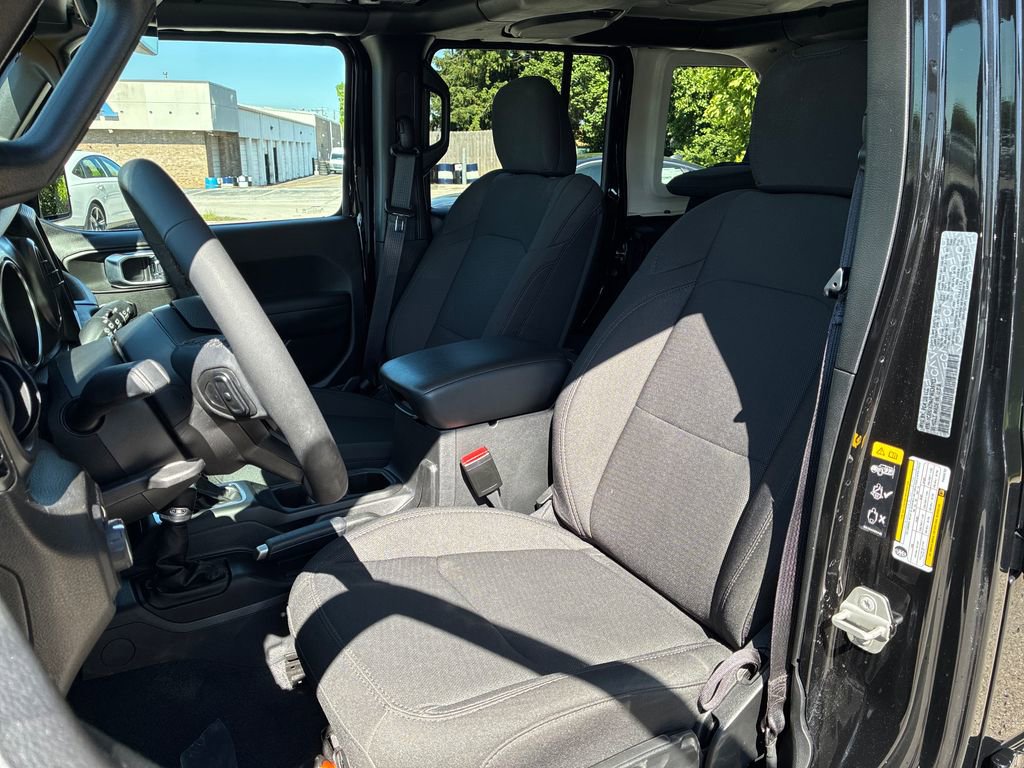 Used 2023 Jeep Wrangler Unlimited Sport AWD/4WD image 12