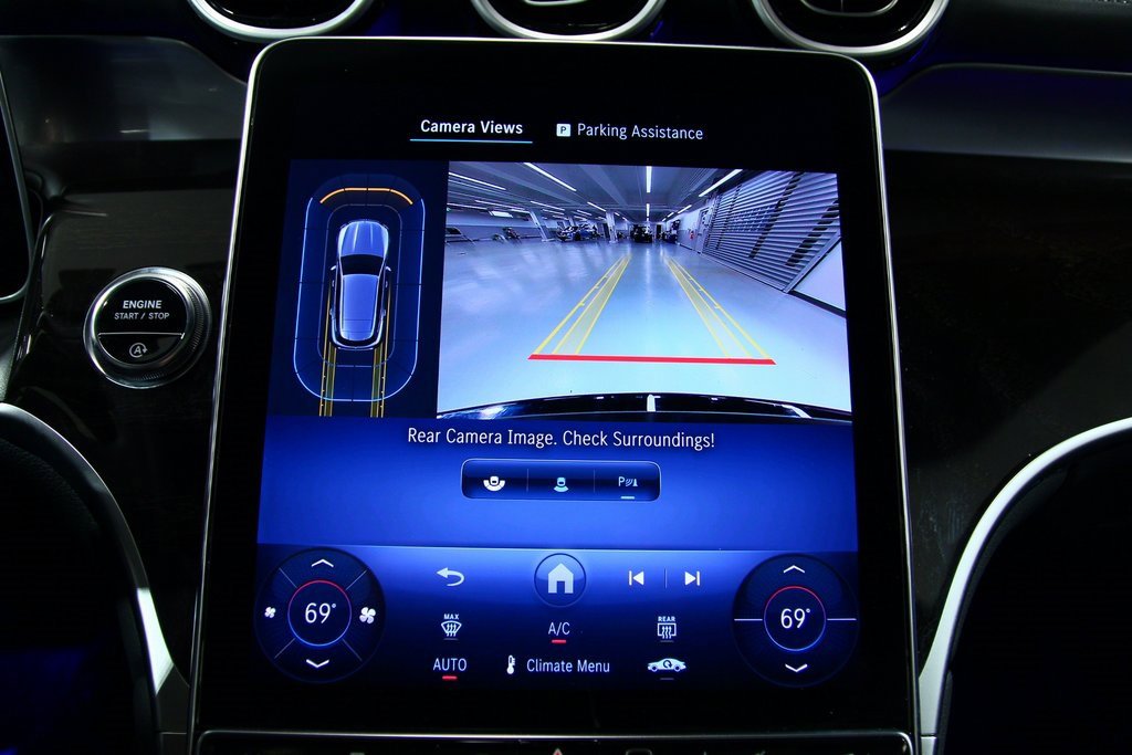 Used 2025 Mercedes-Benz GLC 300 4MATIC image 10