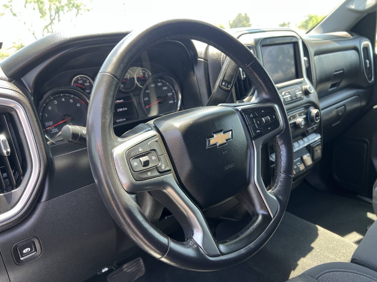 Used 2021 Chevrolet Silverado 1500 LT RWD image 34