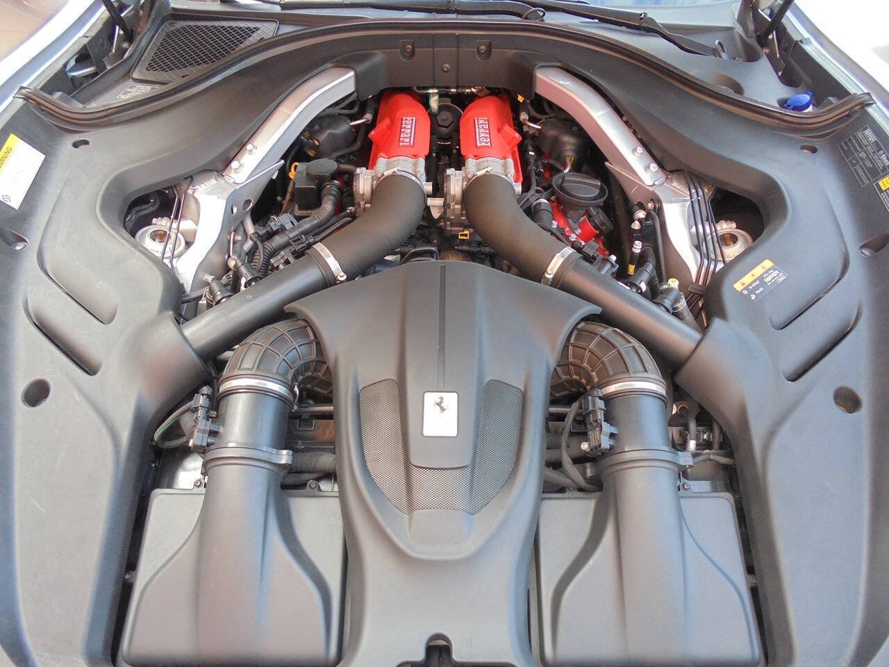 Used 2021 Ferrari Roma RWD image 40