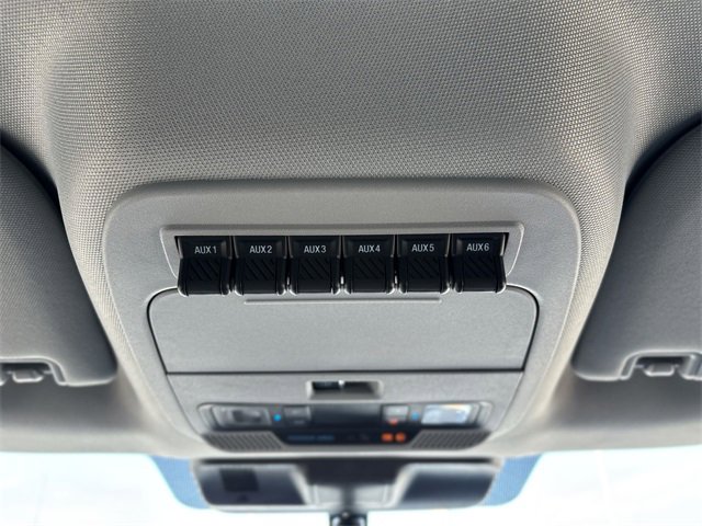 New 2025 Ford F550 4x4 Crew Cab Super Duty image 32