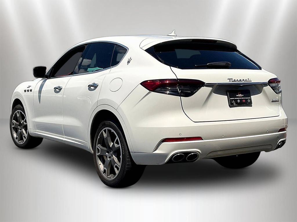 Used 2023 Maserati Levante GT AWD/4WD image 4