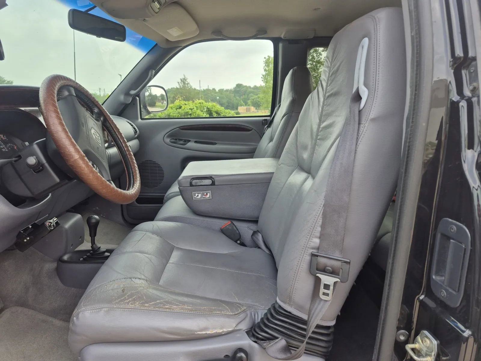 Used 1998 Dodge Ram 1500 Truck ST AWD/4WD image 16