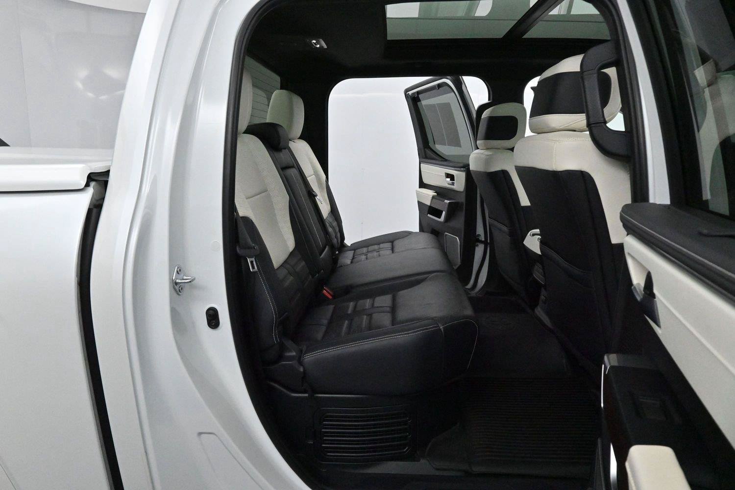 Used 2023 Toyota Tundra Capstone AWD/4WD image 37