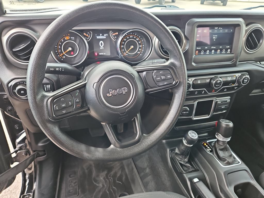 Used 2023 Jeep Wrangler Sport AWD/4WD image 9