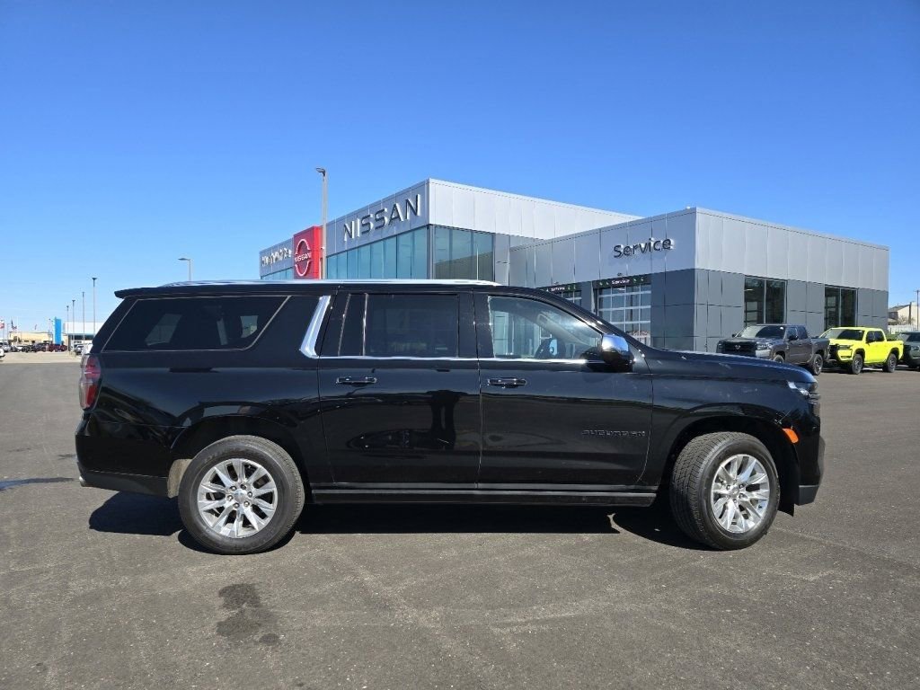 Used 2024 Chevrolet Suburban Premier image 13