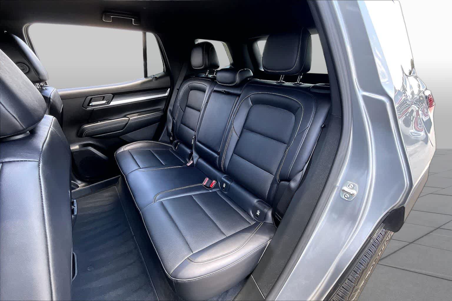 Used 2026 GMC Terrain Elevation w/ Elevation Premium Package AWD/4WD image 19