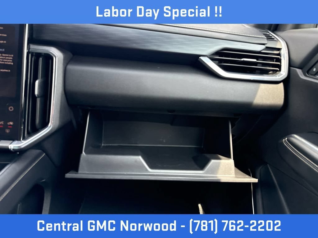Certified 2025 GMC Acadia Elevation AWD/4WD image 22