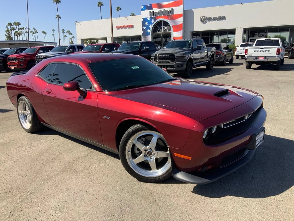 Certified 2023 Dodge Challenger R/T RWD image 1