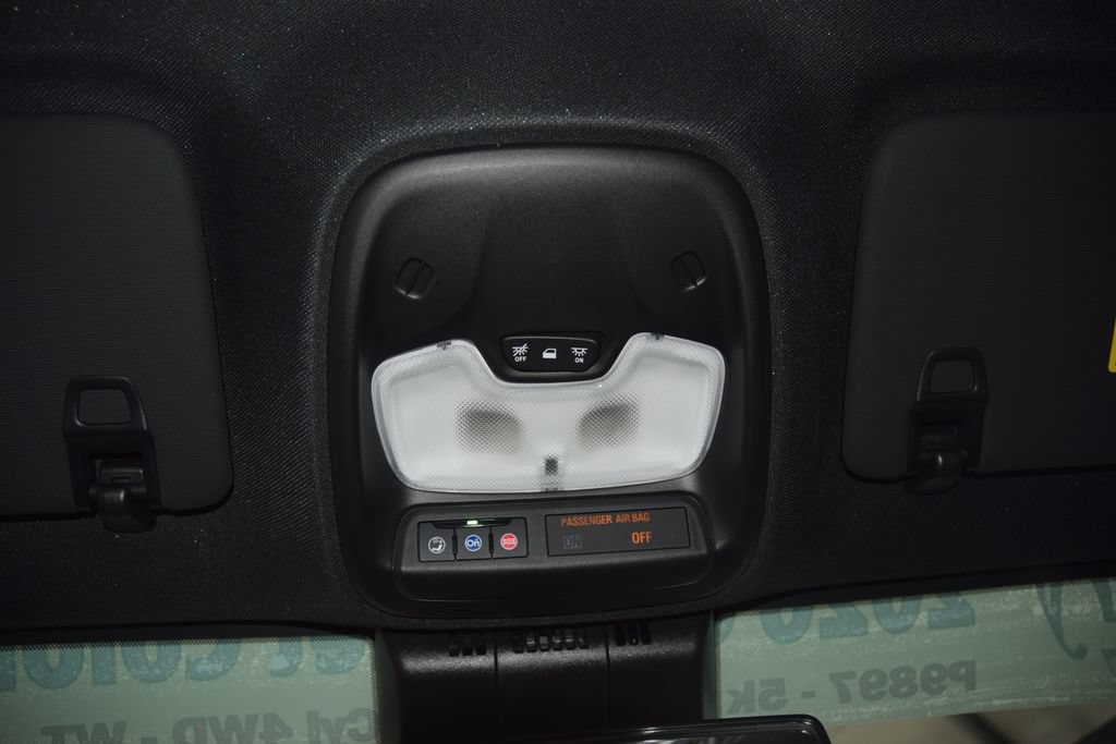 Used 2026 Chevrolet Colorado W/T AWD/4WD image 44
