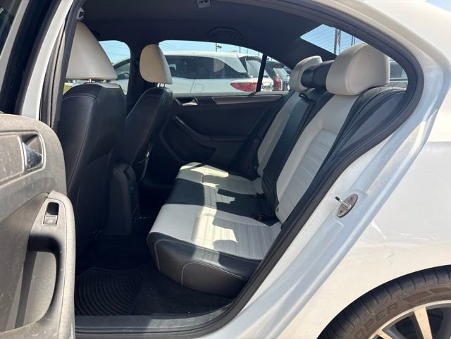 Used 2016 Volkswagen Jetta Sport w/ Lighting Package FWD image 14