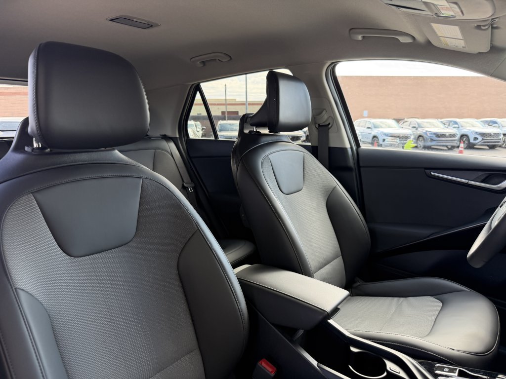Used 2024 Kia Niro EX FWD image 39