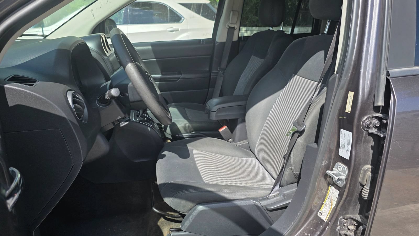 Used 2015 Jeep Compass Sport w/ Power Value Group AWD/4WD image 9