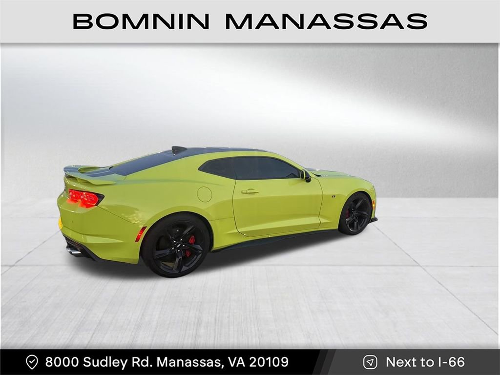 Used 2019 Chevrolet Camaro SS image 2