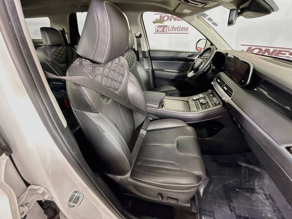 Used 2022 Hyundai Palisade Limited w/ Cargo Package FWD image 34