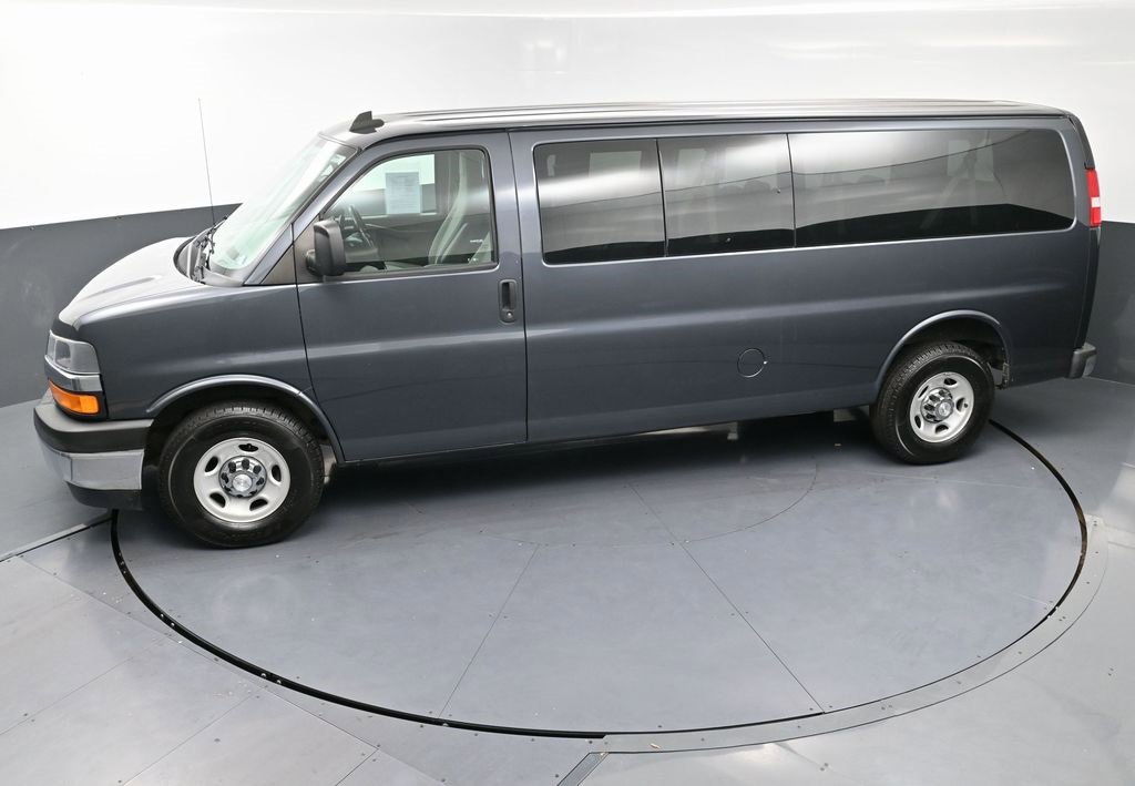 Used 2017 Chevrolet Express 3500 LT w/ LT Preferred Equipment Group image 43