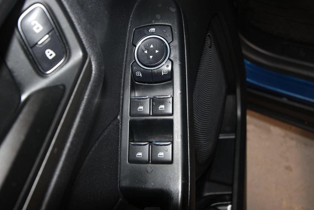 Used 2023 Ford Escape Active AWD/4WD image 6