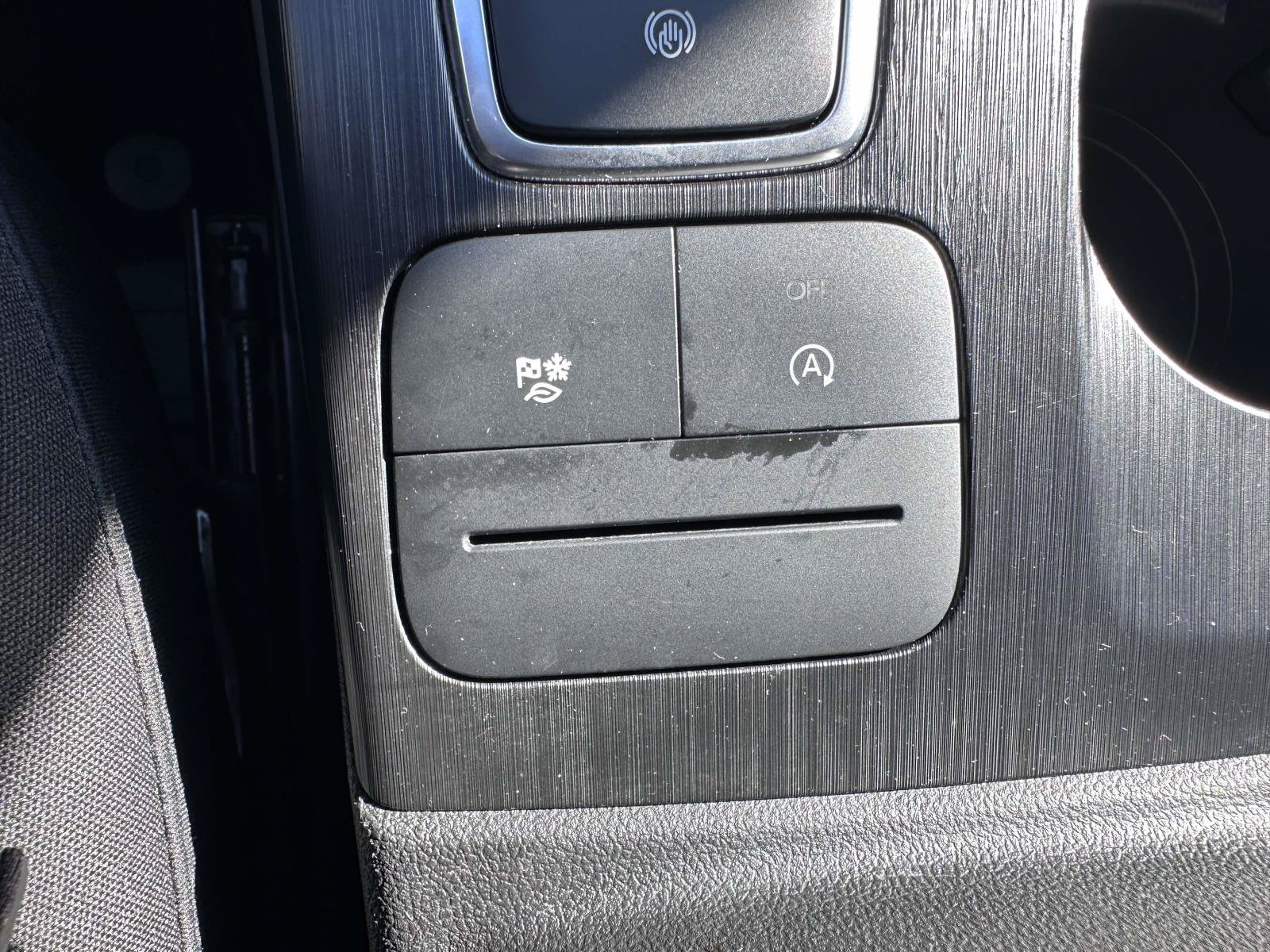 Certified 2024 Ford Escape Active AWD/4WD image 27