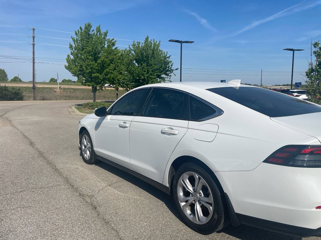 Used 2023 Honda Accord LX image 4