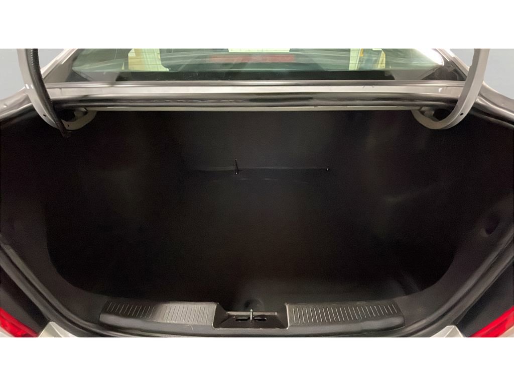 Used 2019 Chevrolet Sonic LT FWD image 15
