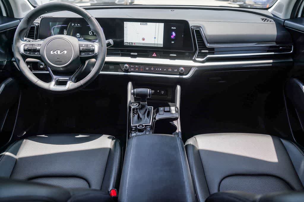 Certified 2025 Kia Sportage EX FWD image 11